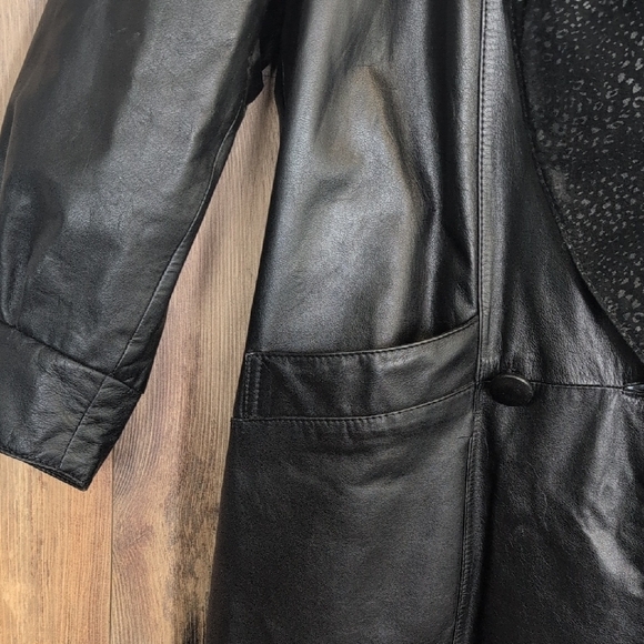 Pelle Studio Women’s Black Leather Trench Coat with Suede Accents 3006 M - Picture 5 of 12